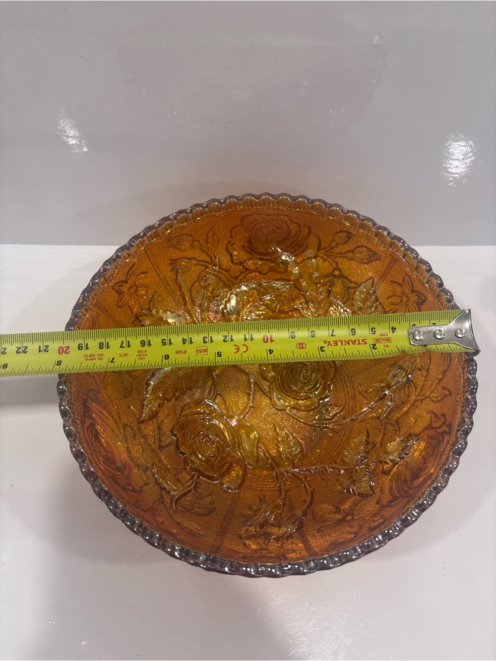 Vintage amber marigold carnival glass rose pattern serving bowl 8” iridescent - Picture 10 of 11